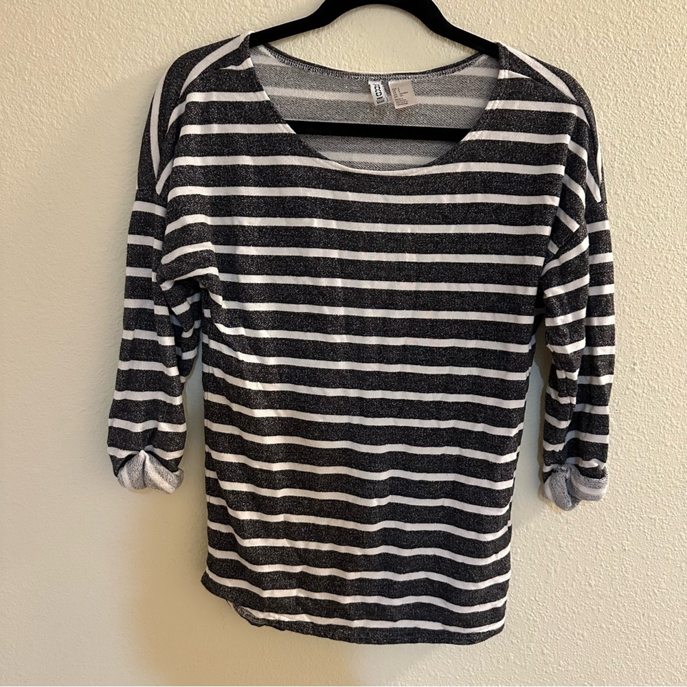 H&M Gray and White Striped Top